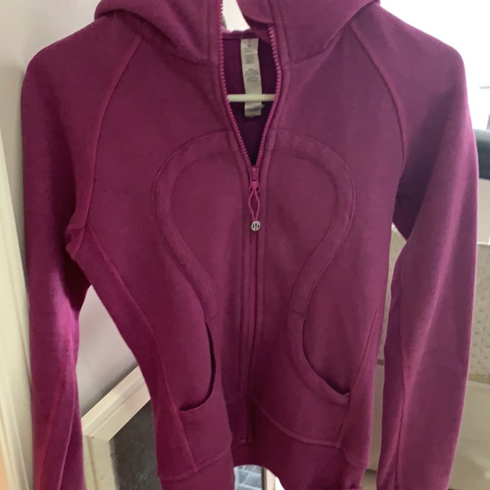 a Lululemon jacket that has barely been worn